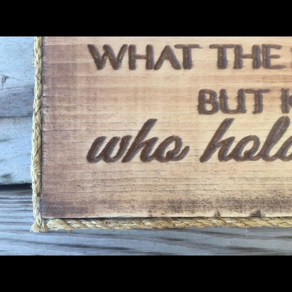 Wooden handmade carved sign - Picture 4 of 7